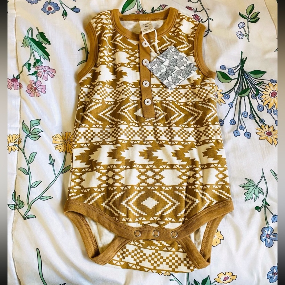 Kate Quinn gold Aztec button down tank onesie 18/24